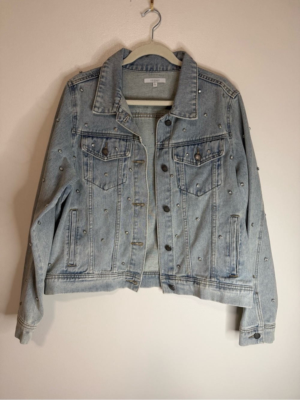 Vervet Light Wash rhinestone Studded Denim Jacket - Women size large